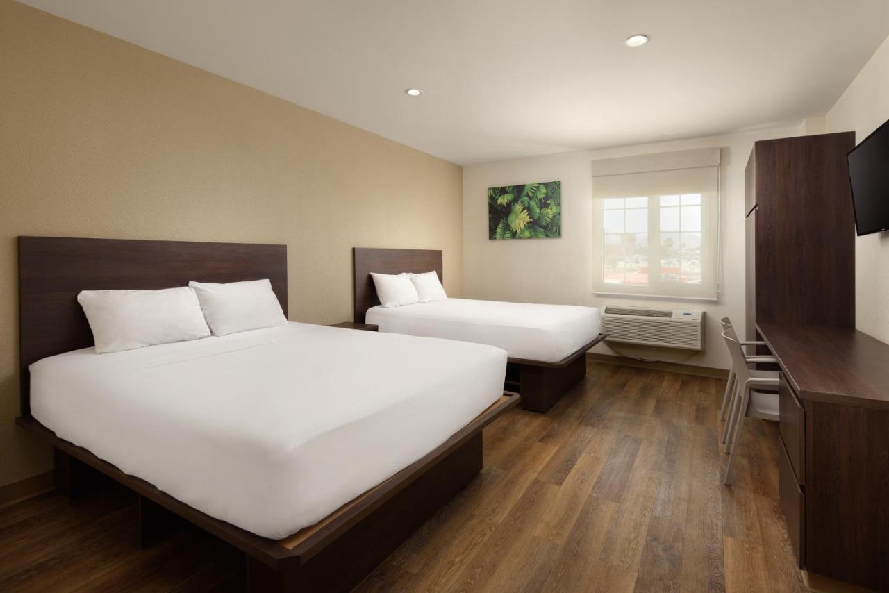 Extended Suites Tijuana Macroplaza Buitenkant foto