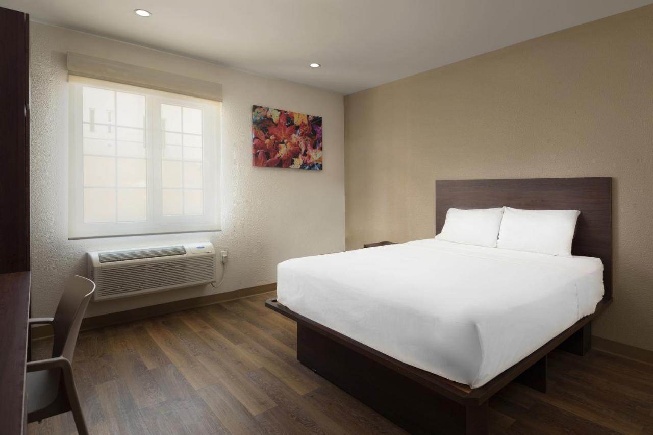 Extended Suites Tijuana Macroplaza Buitenkant foto