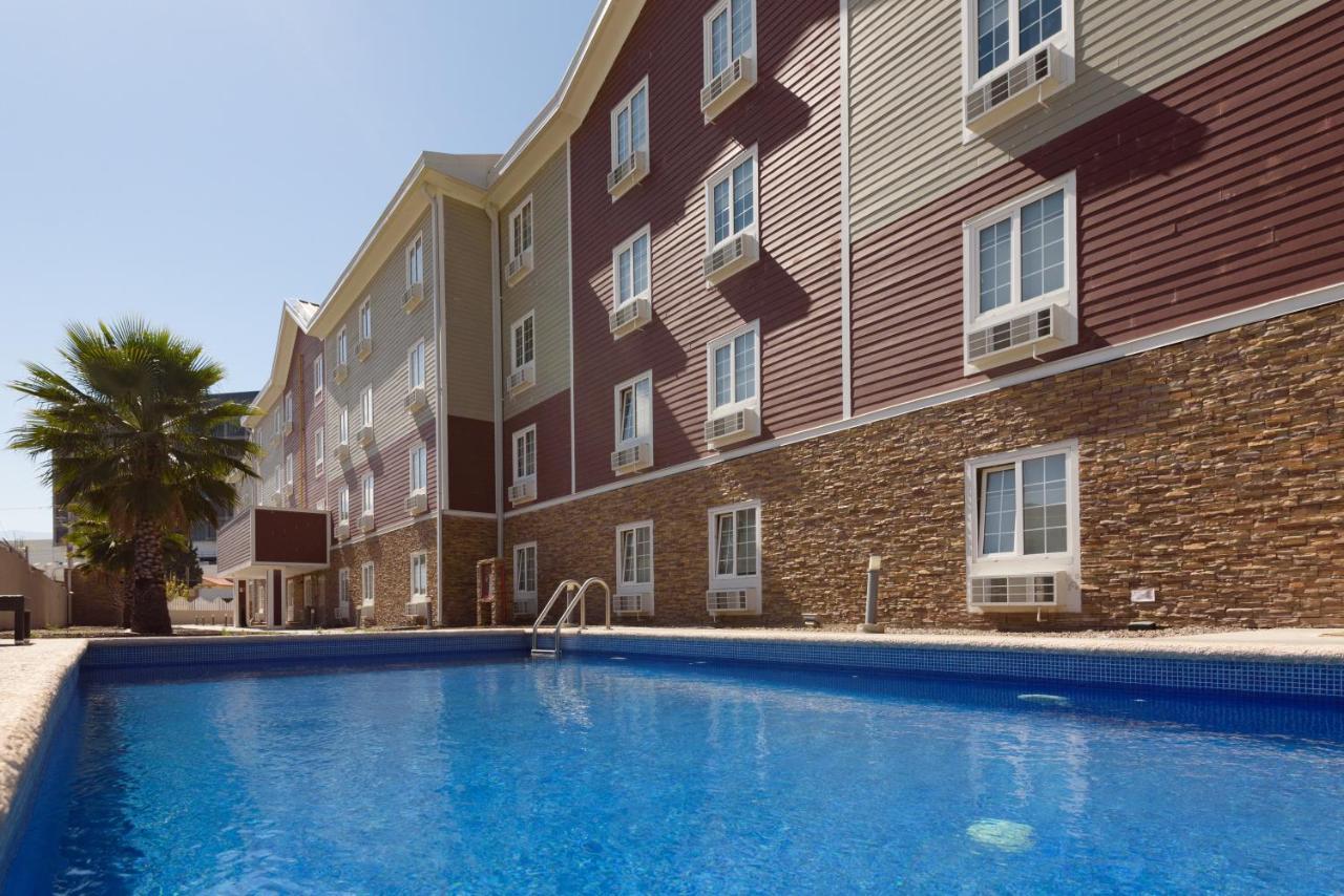 Extended Suites Tijuana Macroplaza Buitenkant foto