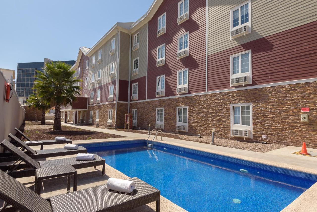 Extended Suites Tijuana Macroplaza Buitenkant foto
